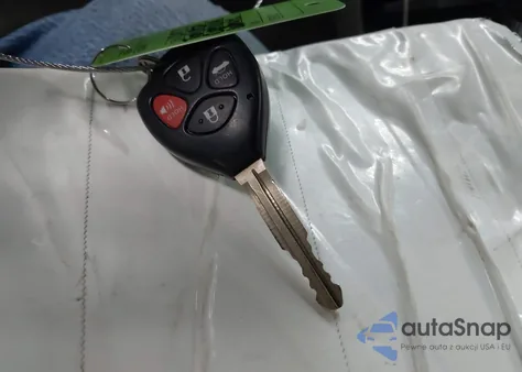 2013 Toyota Corolla L z USA, uszkodzony, nr VIN JTDBU4EE2DJ123226